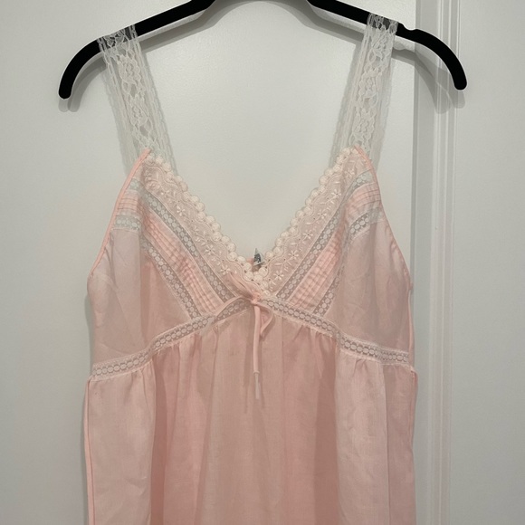 Vintage Komar Lace Trimmed Nightgown Nightie Lingerie Made in USA Small - Picture 8 of 8